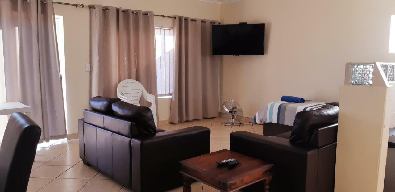 Getaway Self-Catering Tyger Valley Durbanville Eksteriør bilde